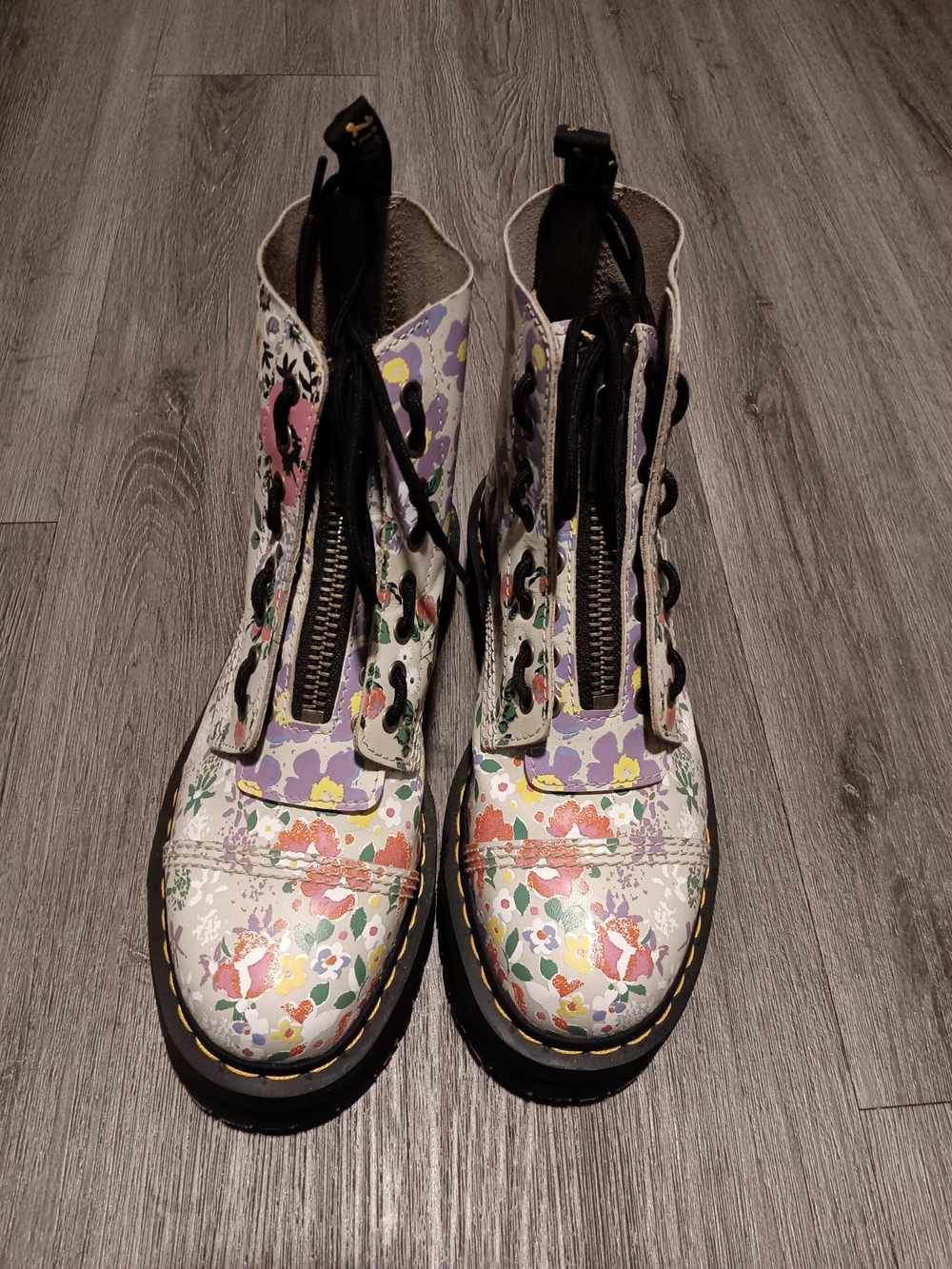 Dr. Martens Sinclair - Picture 2 of 6